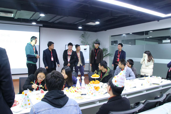 聯測生日會做游戲