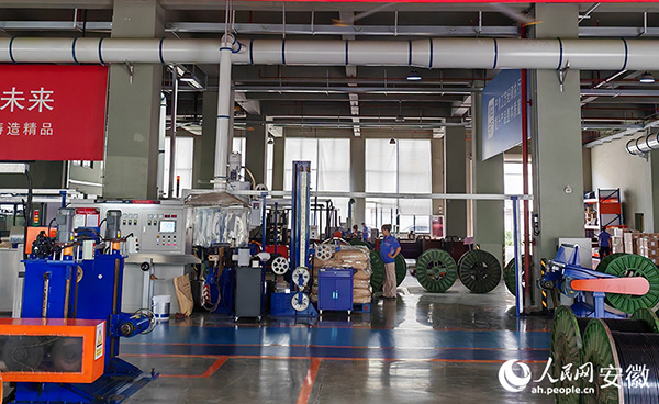 環(huán)瑞電熱工廠。 人民網(wǎng) 丁紀(jì)攝